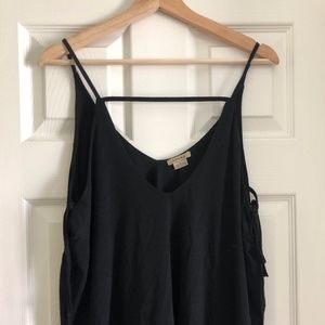 Tie-side strappy top size 7
